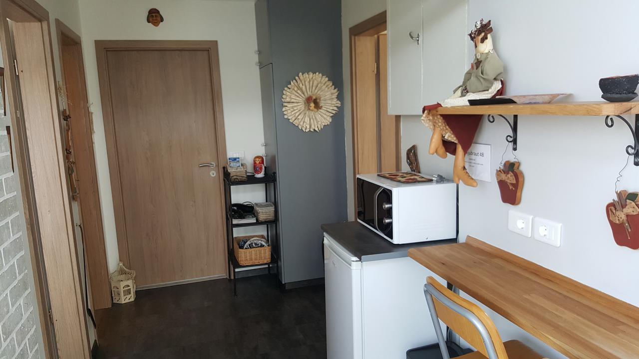 Hvita Husith, Kirkjubraut 48 Apartment Hofn Ngoại thất bức ảnh