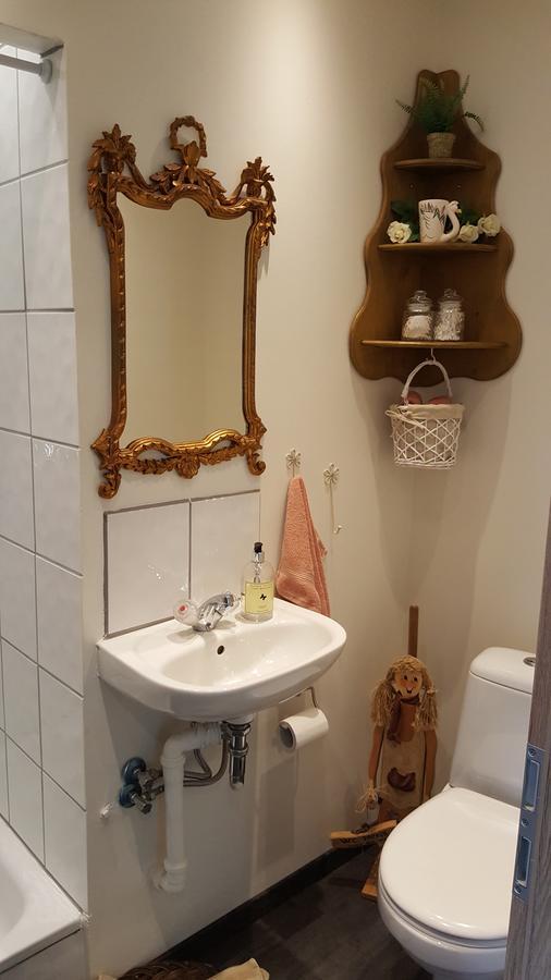 Hvita Husith, Kirkjubraut 48 Apartment Hofn Ngoại thất bức ảnh